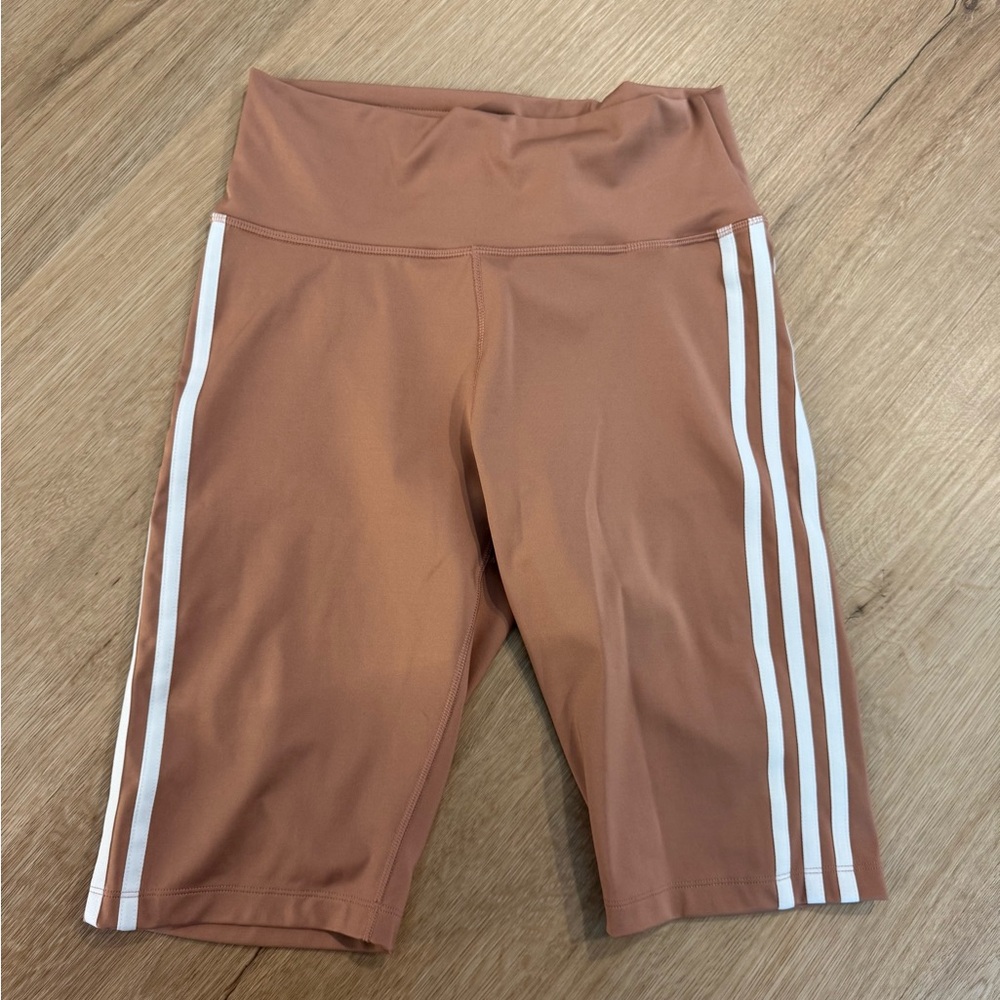 Women's Adidas Tan Bike Biker Shorts M